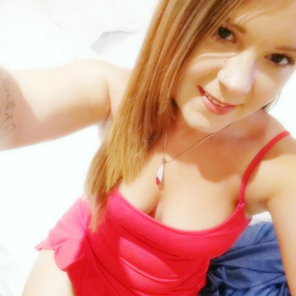 Meet your Posher, Hayley - Picture 7 of 7